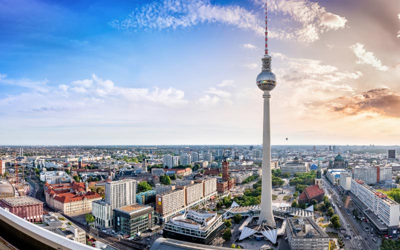 Ausschnitt auf Berlin mit dem Fernsehturm im Vordergrund